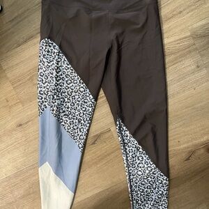 Betsy Johnson workout leggings